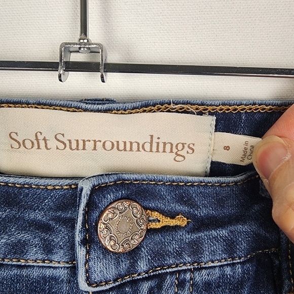 Soft Surroundings Straight Leg Asymmetrical Raw Hem Jeans Size 8 - Picture 5 of 6